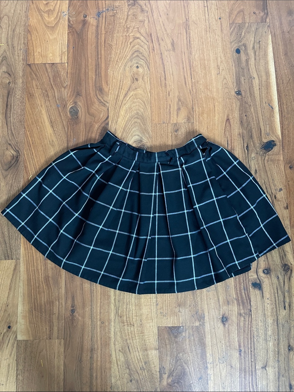 Hot Topic Black Windowpane Pleated Skater Skirt